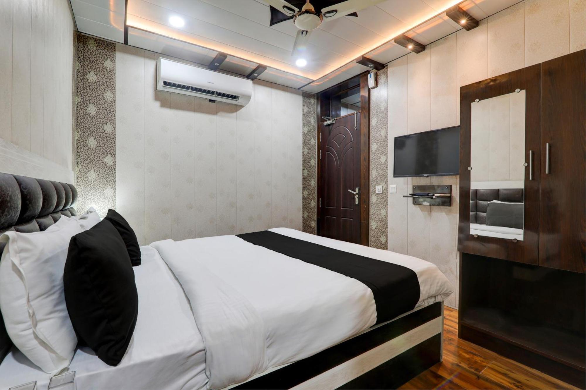 Hotel O Ss Palace Inn Лакхнау Экстерьер фото